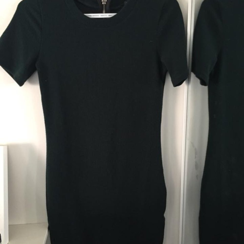 Dresses size Small - Picture 2 of 5